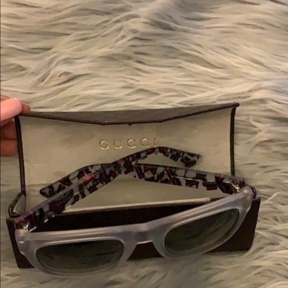 Gucci Sunglasses - Picture 3 of 8